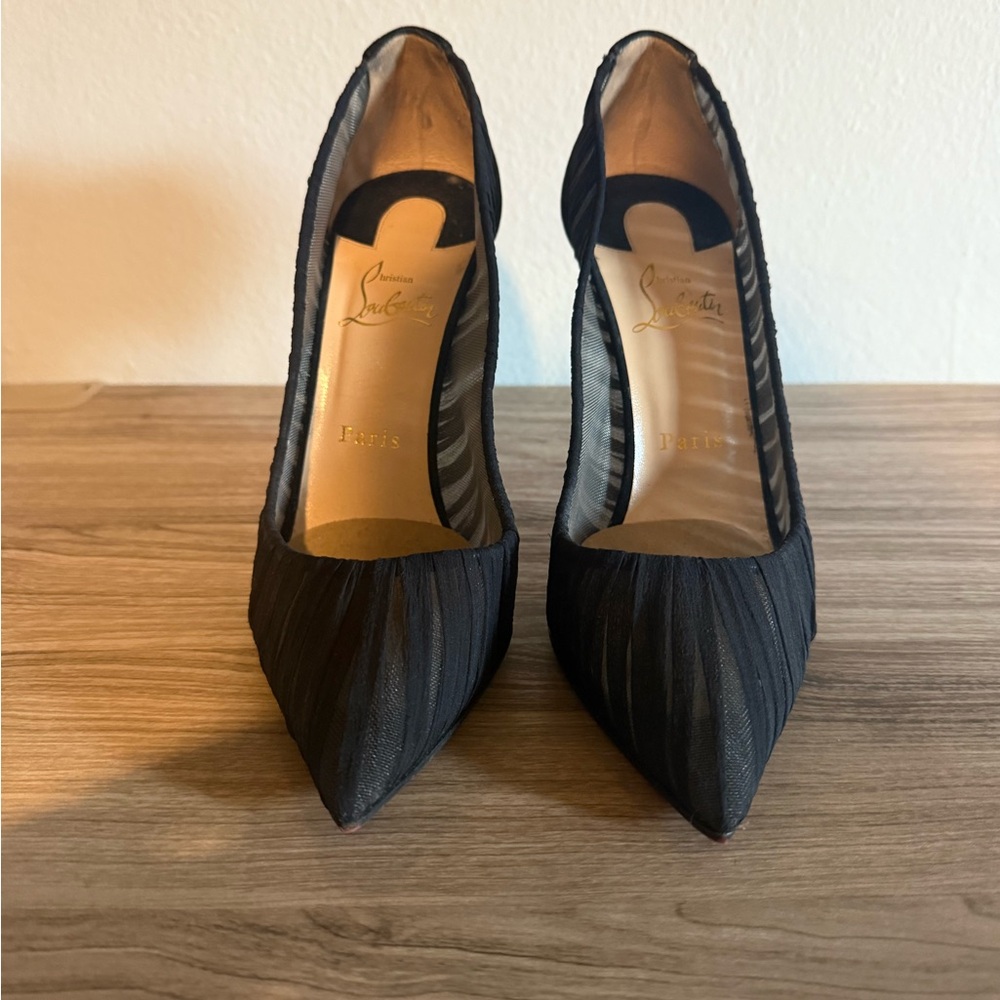 Christian Louboutin Black Heels with Pointed Toe and Stiletto Heel